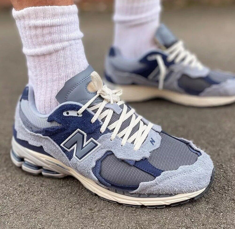 New Balance 2002R