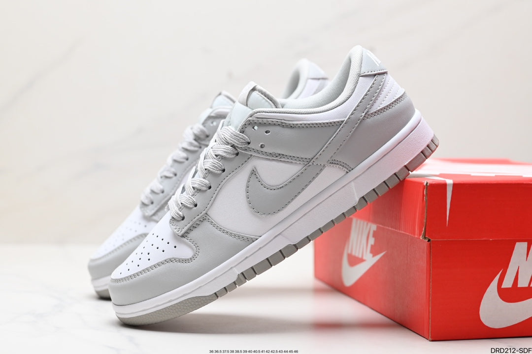 Nike Dunk Low Photon Dust (donna)